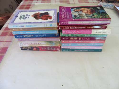 16 MILLS AND BOON AND OTHER LOVE STORIES - AS PER SCAN - WILL COMBINE POSTAGE