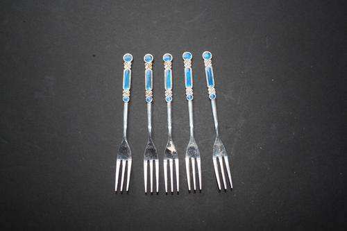 5 SMALL FORKS WITH ENAMEL INLAY - 120 MM - PLEASE HAVE A LOOK