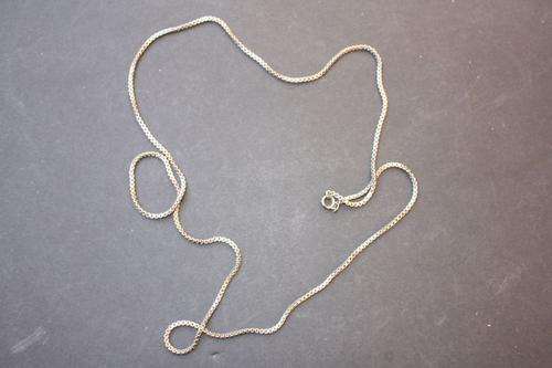 STAINLESS STEEL CHAIN - 800 MM - APPR. 2.00 MM WIDE - NO MARKINGS - PLEASE HAVE A LOOK