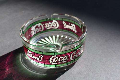 COCA COLA ASH TRAY - 90 MM DIAM. - 40 MM HIGH - PLEASE HAVE A LOOK