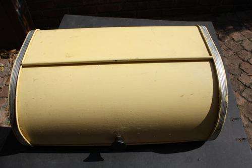 VINTAGE PAINTED ALUMINIUM BREAD BIN - 435 X 255 MM - 175 MM HIGH