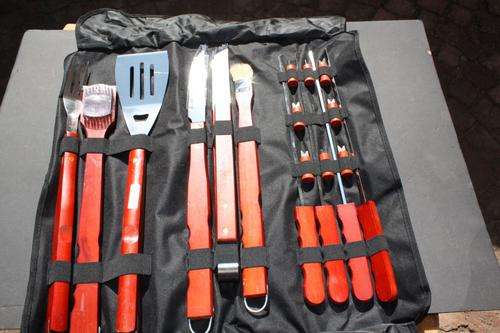 11 PIECE BRAAI SET - BRAAI SEASON IS HERE - PLEASE HAVE A LOOK
