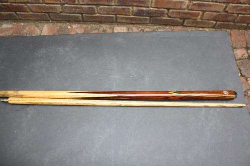 POOL / SNOOKER CUE - JOHN PARROTT - PLEASE HAVE A LOOK