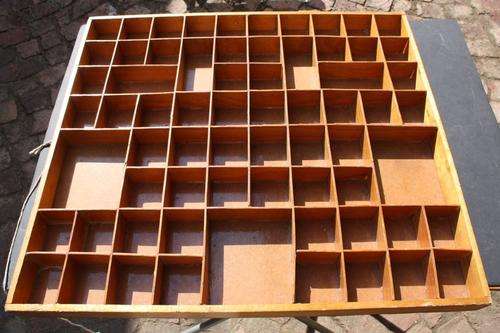 PRINTERS TRAY - 650 X 590 X 40 MM - PLEASE HAVE A LOOK