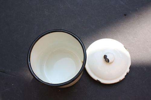 SMALL VINTAGE ENAMEL STORAGE JAR - 80 MM DIAM. - 80 MM HIGH - PLEASE HAVE A LOOK