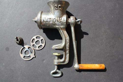 VINTAGE MINCER - NATIONAL NO 20 - ENGLAND - PLEASE HAVE A LOOK