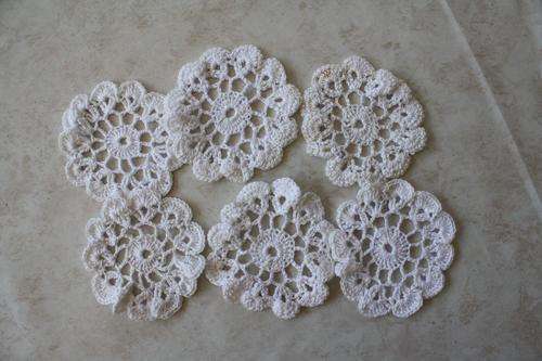6 SMALL DOILLIES - 80 MM DIAM. - PLEASE HAVE A LOOK
