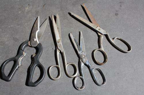 4 VARIOUS OLD SCISSORS - PLEASE HAVE A LOOK