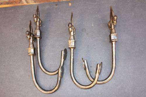 2 PAIRS OF WROUGHT IRON CURTAIN TIE BACKS- 100 MM DEEP - 270 MM HIGH - PLEASE HAVE A LOOK