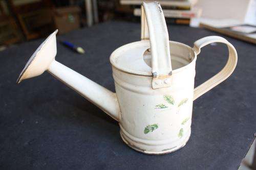 SMALL TIN WATERING CAN FOR YOUR KIDS - 90 MM DIAM.- 100 MM HIGH - PLEASE HAVE A LOOK