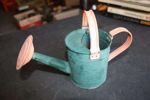 SMALL WATERING CAN FOR YOUR KIDS - 90 MM DIAM. - 100 MM HIGH - PLEASE HAVE A LOOK