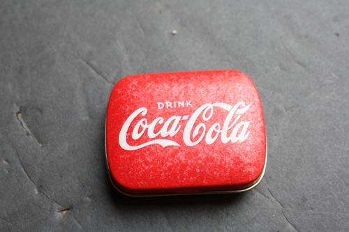 SMALL COCA COLA PILL BOX - 60 X 50 MM - PLEASE HAVE A LOOK