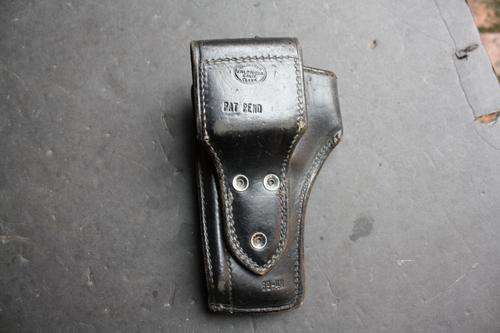 OLD LEATHER GUN HOLSTER -  B9 4M - BUCHHEIMER - CALIFORNIA - PLEASE HAVE A LOOK