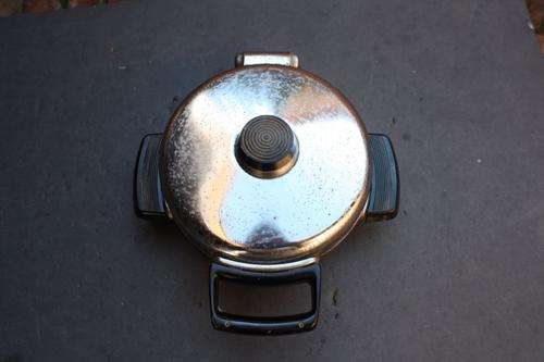 OLD WAFFLE MAKER - GROSSAG - TYPE 1130 - GERMANY - NO CORD - PLEASE HAVE A LOOK