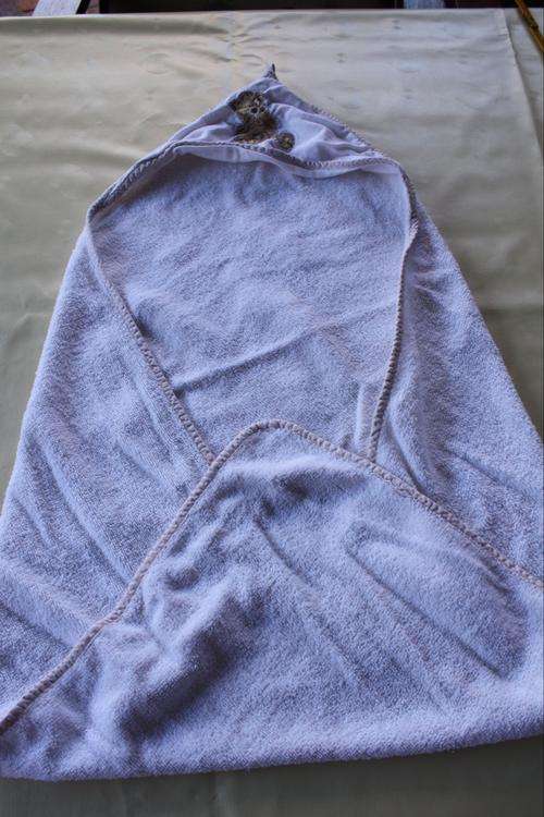 BATH TOWEL - 630 X 630 MM - PLEASE HAVE A LOOK