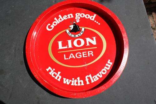 LION LAGER -  DOUBLE PRINTED BAR TRAY - 335 MM DIAM. - PLEASE HAVE A LOOK