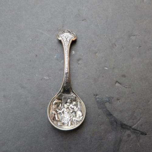 BEAUTIFUL ORNATE SUGAR SPOON - 120 MM - NO MARKINGS - PLEASE HAVE A LOOK