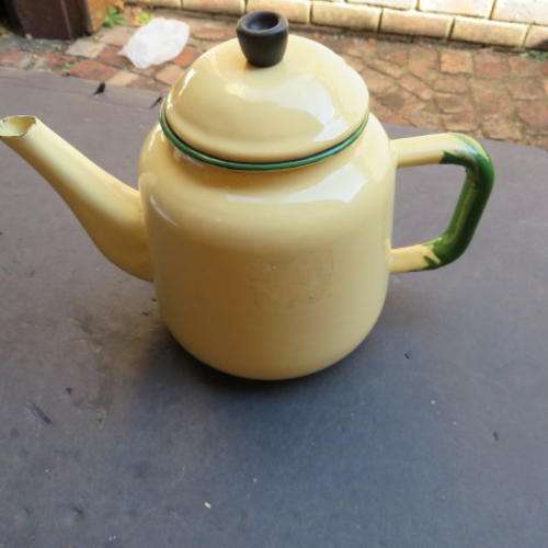 CRAZY HUNDRED RAND START !! - ENAMEL COFFEE POT - 120 MM DIAM. - 130 MM HIGH