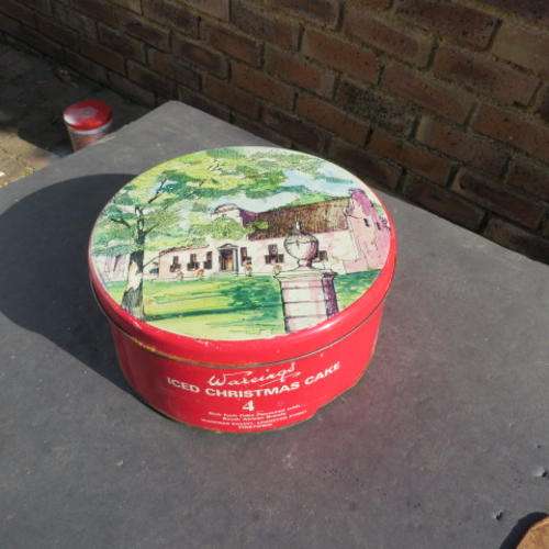 TIN BOX - 230 MM DIAM. 105 MM HIGH - WAREINGS - ICED CHRISTMAS CAKE - PLEASE HAVE A LOOK