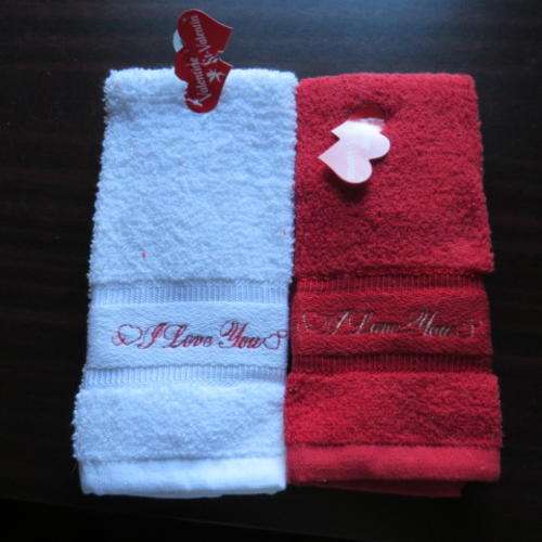 TWO GUEST TOWELS - I LOVE YOU - PLEASE HAVE A LOOK