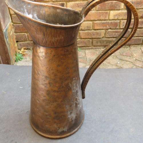 CRAZY HUNDRED RAND START !!! - OLD HAMMERED COPPER JUG - 115 MM DIAM. 220 MM HIGH
