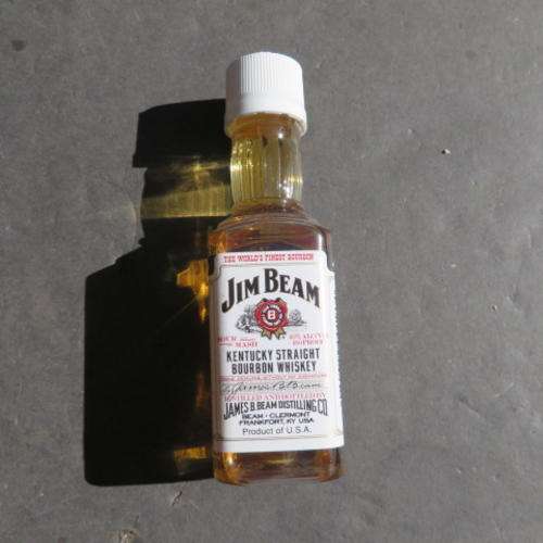 MINI PLASTIC BOTTLE - 50 ML - JIM BEAM - STILL SEALED - PLEASE HAVE A LOOK