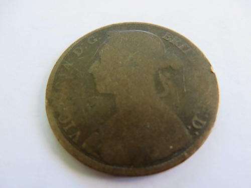 UNIDENTIFIED BRITISH COIN - 30 MM DIAM - DATED 1884 OR 1894 - PLEASE HAVE A LOOK