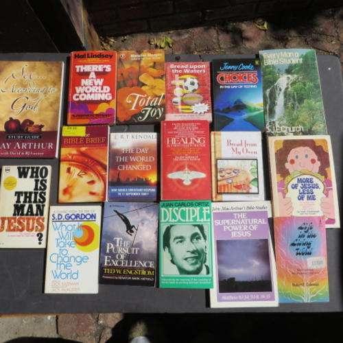 17 VARIOUS CHRISTIAN BOOKS - PLEASE HAVE A LOOK