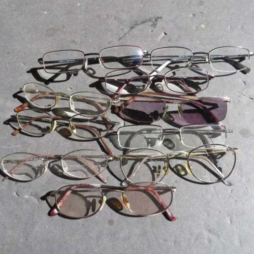 10 VARIOUS LADIES OR MEN SPECTACLES AND 7 BOXES - PLEASE HAVE A LOOK
