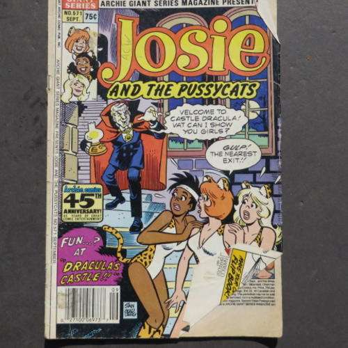 ARCHIE GIANT SERIES - JOSIE AND THE PUSSYCATS - NO. 571 - 1987 - PLEASE HAVE A LOOK