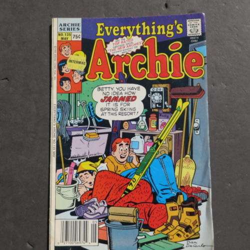 ARCHIE SERIES - EVERYTHING'S ARCHIE - NO. 135 - 1988 - PLEASE HAVE A LOOK