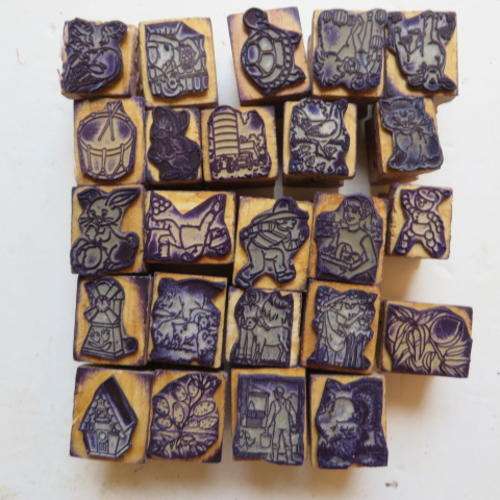 24 VARIOUS SCRAPBOOKING / CRAFTING RUBBER STAMPS