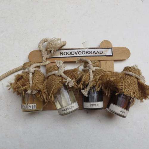 NOODVOORAAD - SMALL BOOTTLES WITH - KLIPDRIFT / MAMPOER / SHERRY /WYN