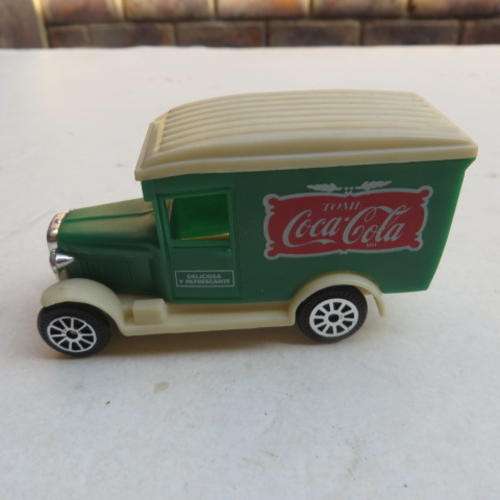 SMALL COCA COLA DELIVERY VAN - TOME COCA COLA