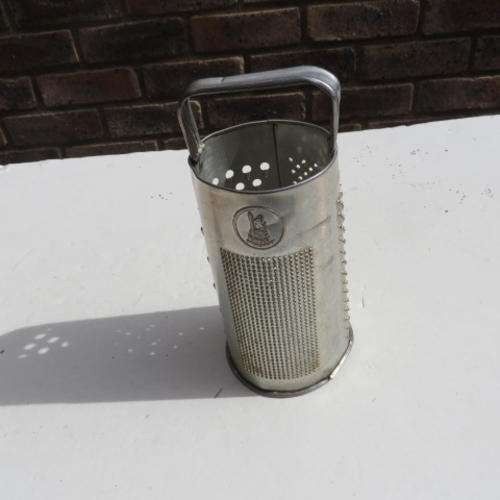 3 SIDED GRATER - KROST