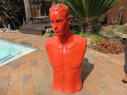 OLD TOP MALE MANNEQUIN - 770 MM HIGH - AS PER SCAN