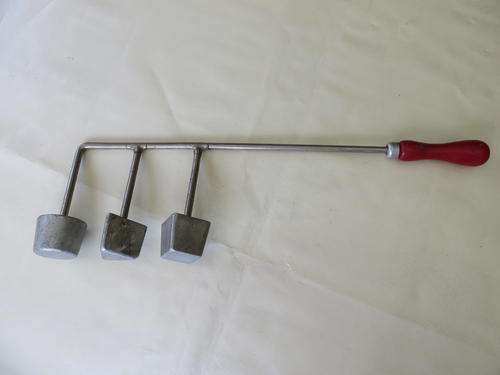 OLD DOUGH SNACKLE IRON - THREE - IN - ONE SNACKLE - 370 MM LONG