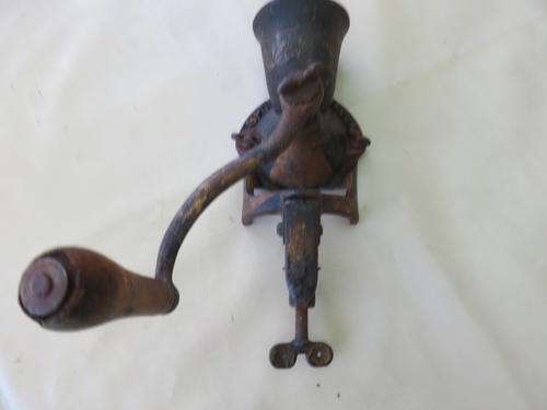 WOW!!! - THE BABY  SPONG COFFEE GRINDER - NO.0 - A REAL COLLECTORS ITEM!!!