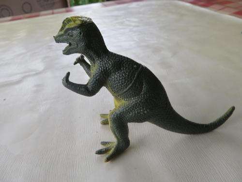 HARD PLASTIC DINOSAUR - AS PER SCAN - WILL COMBINE POSTAGE