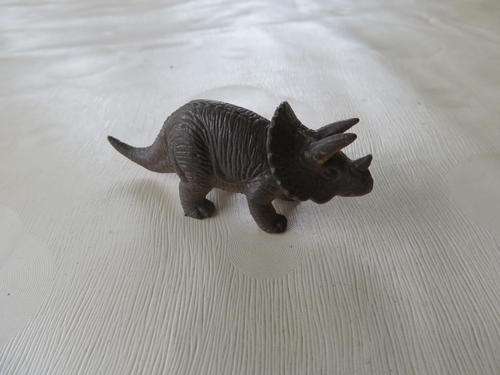 HARD PLASTIC DINOSAUR - AS PER SCAN - WILL COMBINE POSTAGE