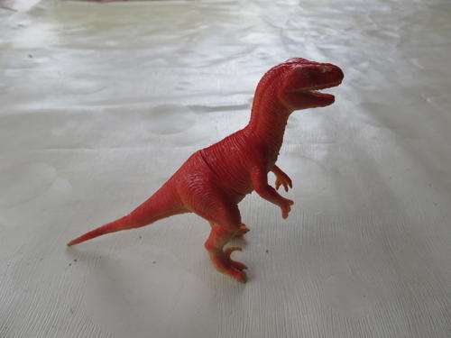 HARD PLASTIC DINOSAUR - AS PER SCAN - WILL COMBINE POSTAGE