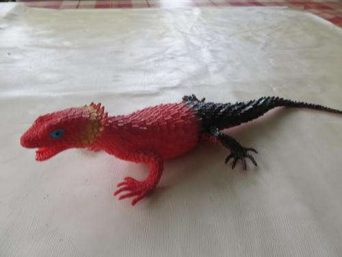 HARD PLASTIC DINOSAUR - AS PER SCAN - WILL COMBINE POSTAGE