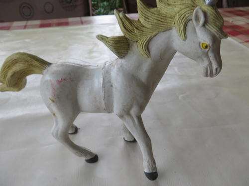 HARD PLASTIC  ANIMAL - AS PER SCAN - WILL COMBINE POSTAGE