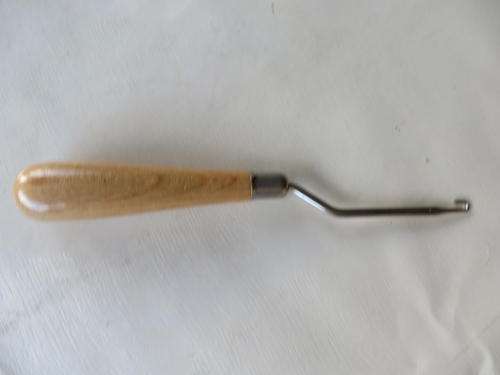 OLD LATCH HOOK - FOR CARPET MAKING - 160 MM