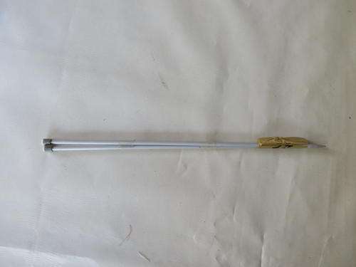 A PAIR OF KNITTING NEEDLES - SIZE 6- AS PER SCAN