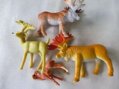 4 VARIOUS HARD PLASTIC ANIMALS - AS PER SCAN - WILL COMBINE POSTAGE