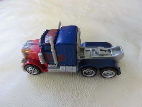 TRUCK - OPTIMUS PRIME - HASBRO - WILL COMBINE POSTAGE