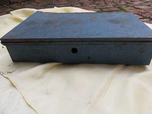 OLD METAL TOOL BOX - 410 x 265 x 90 mm - AS PER SCAN