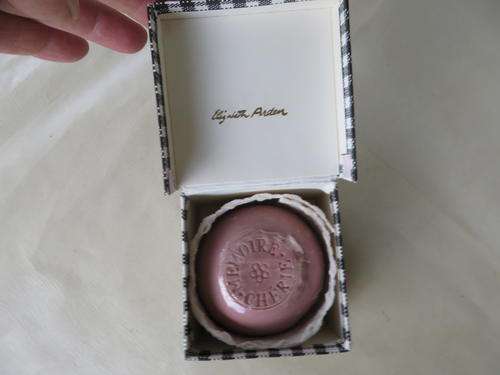 ROUND SOAP - MEMOIRE CHERE - ELIZABETH ARDEN