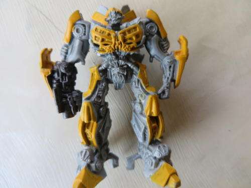 ACTION FIGURE - AS PER SCAN - I DON'T KNOW BUT YOU WILL!!  - WILL COMBINE POSTAGE